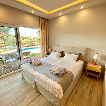 Sunny Place Hotel 3*